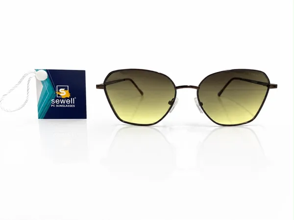 Brown_Gradient_Polygonal_Sunglasses