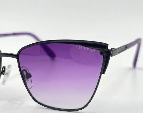Black_Frame_Purple_Gradient_Sunglasses