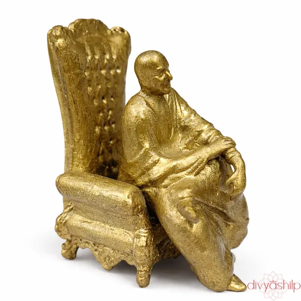 Gold_Shukrana_Guruji_Brass_Seated_Idol_For_Home_Decor