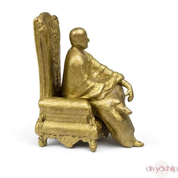 Gold_Shukrana_Guruji_Brass_Seated_Idol_For_Home_Decor