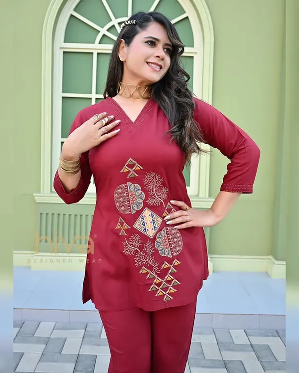Maroon_Embroidered_Kurta_Pant_Set_for_Women