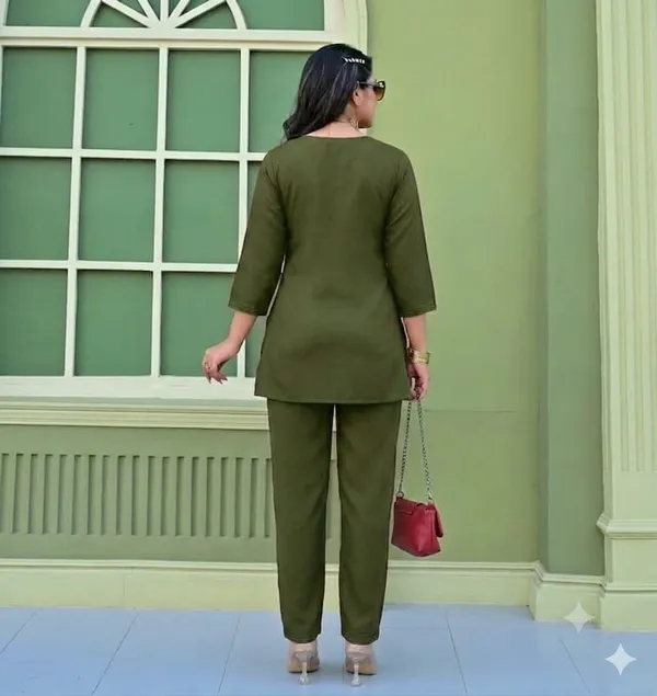 Green_Straight_Kurta_Set_for_Women