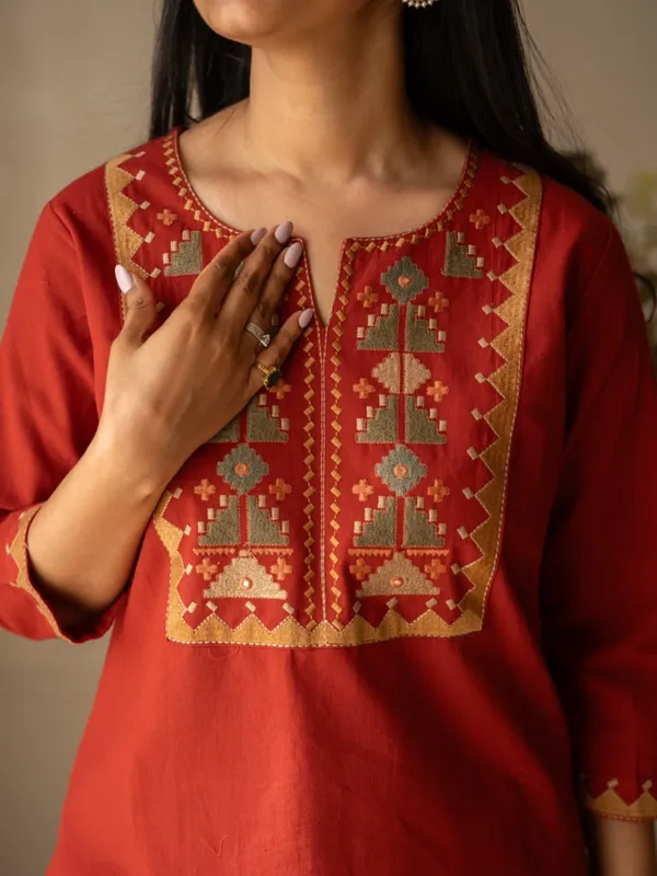 Red_Embroidered_Straight_Kurta_for_Women
