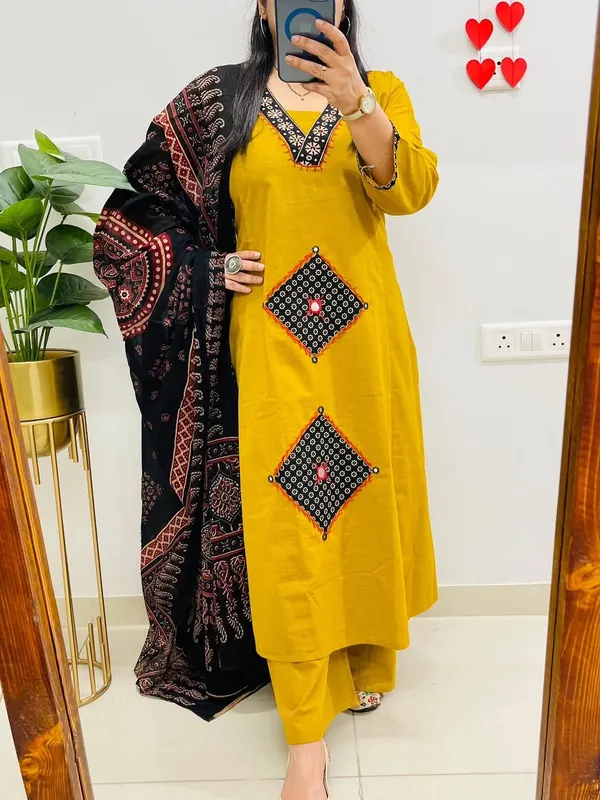Yellow_Cotton_Straight_Printed_Kurta_Pant_Dupatta_Set_For_Women