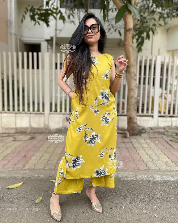 Yellow_Floral_Straight_Kurta_Set_for_Women
