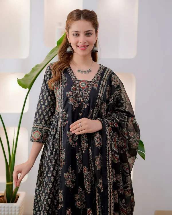 Black_Cotton_Printed_Anarkali_Kurti_Pant_Dupatta_Set_For_Women