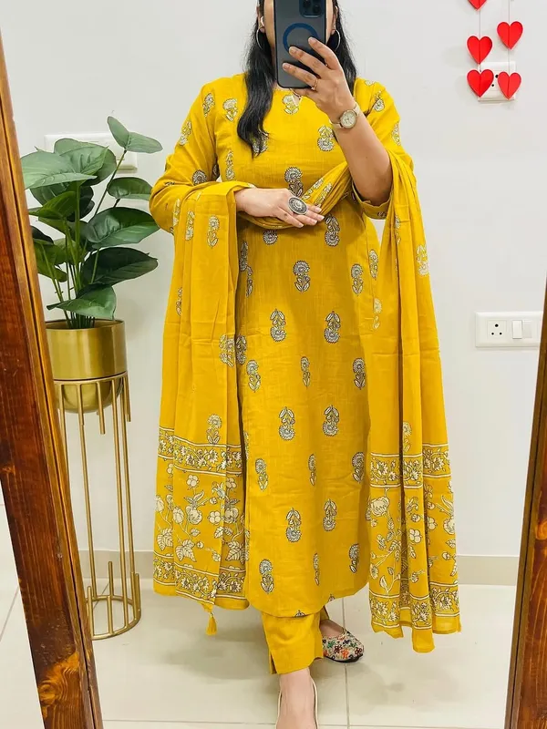 Yellow_Cotton_Printed_Kurta_Pant_Dupatta_Set_For_Women