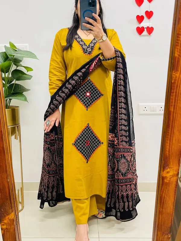 Yellow_Cotton_Straight_Printed_Kurta_Pant_Dupatta_Set_For_Women
