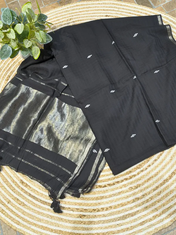 Black_Printed_Saree_For_Women