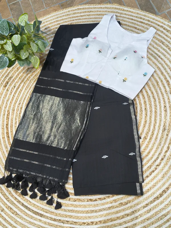 Black_Printed_Saree_For_Women