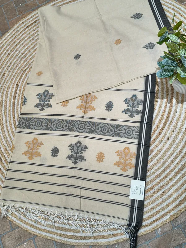 Beige_Traditional_Print_Saree_With_Blouse_Piece_For_Women