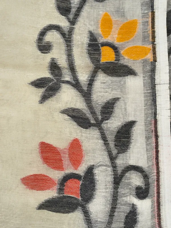 Cream_White_Cotton_Jamdani_With_Allover_Floral_Motifs_