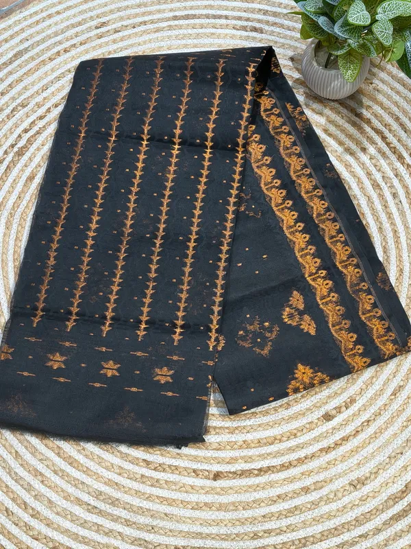 Black_Organza_Floral_Saree_For_Women