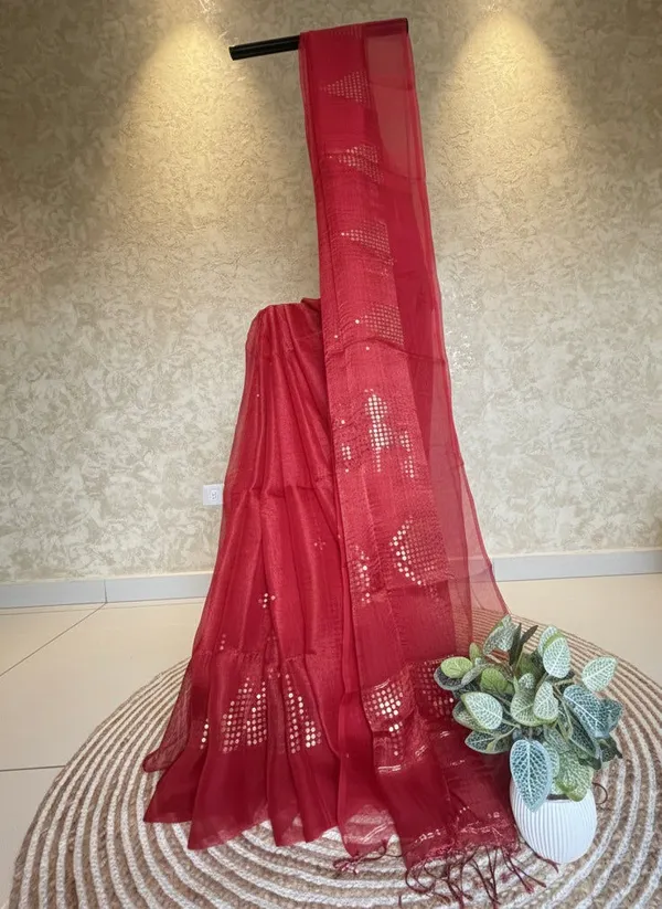 Red_Tissue_Muslin_With_Sequins_Temple_Border_Saree