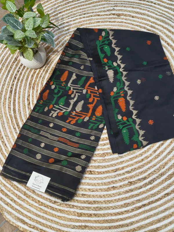 Black_Handloom_Soft_Cotton_Jamdani_Saree