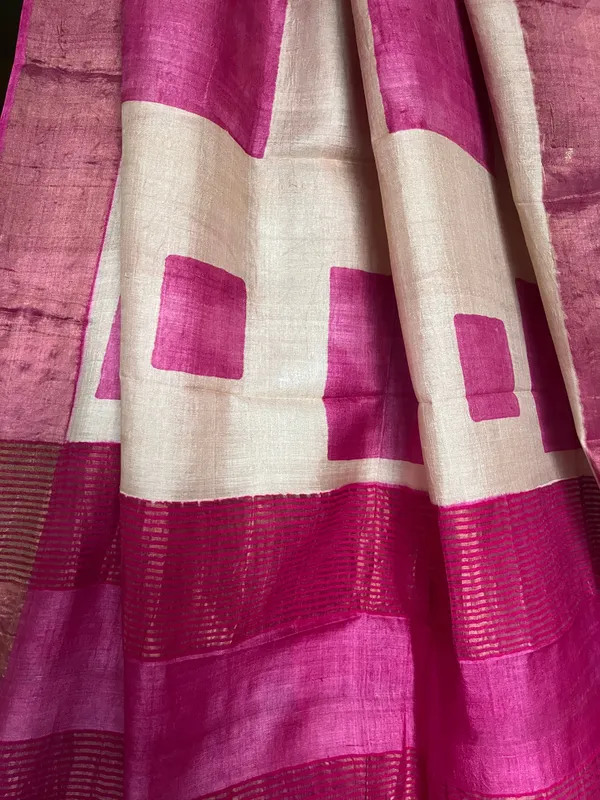 White_Tussar_Saree_With_Pink_Geometric_Motifs_In_Block_Print