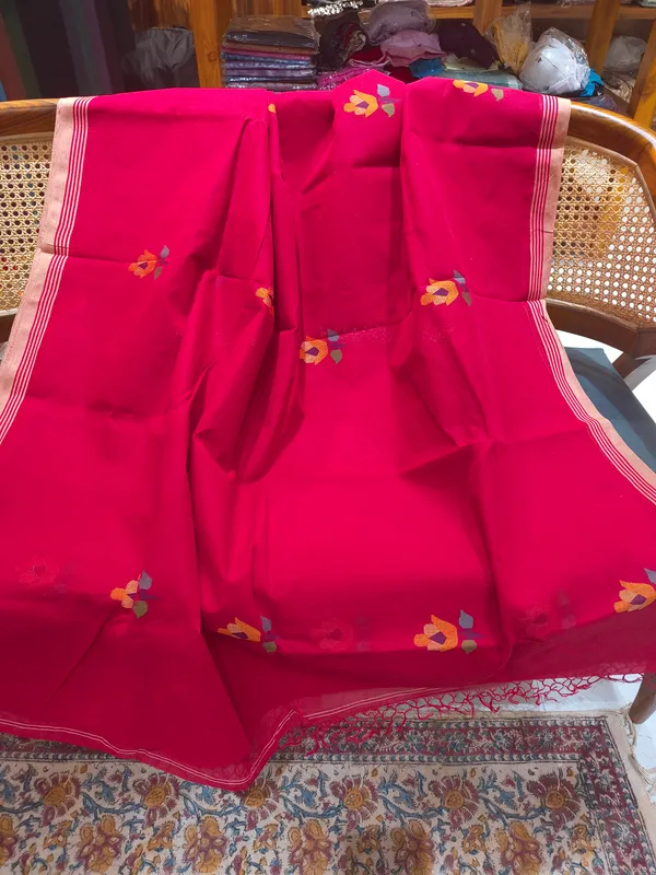 Pink_Floral_Print_Saree_For_Women
