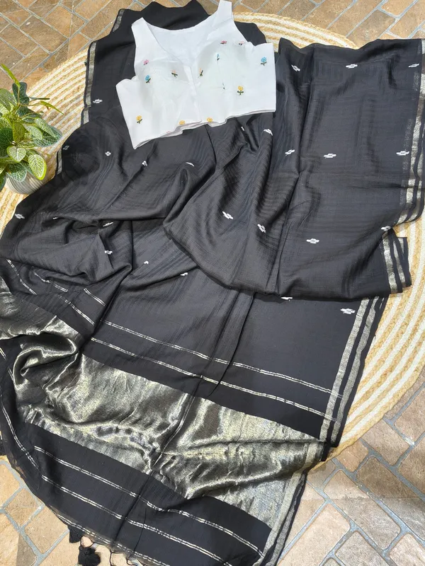 Black_Printed_Saree_For_Women