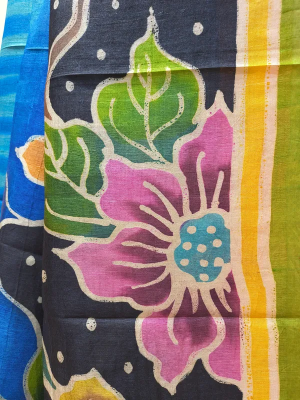 Blue_Floral_Print_Saree_for_Women