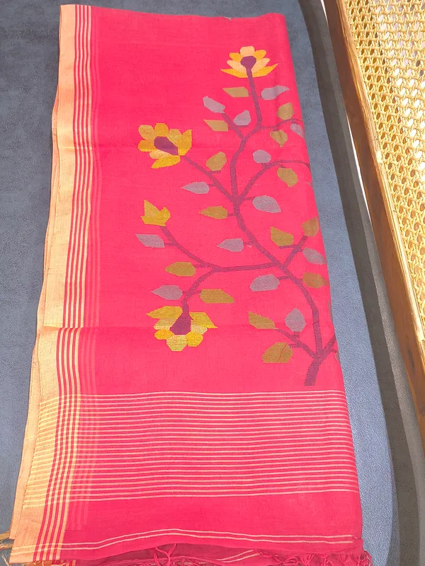 Pink_Floral_Print_Saree_For_Women