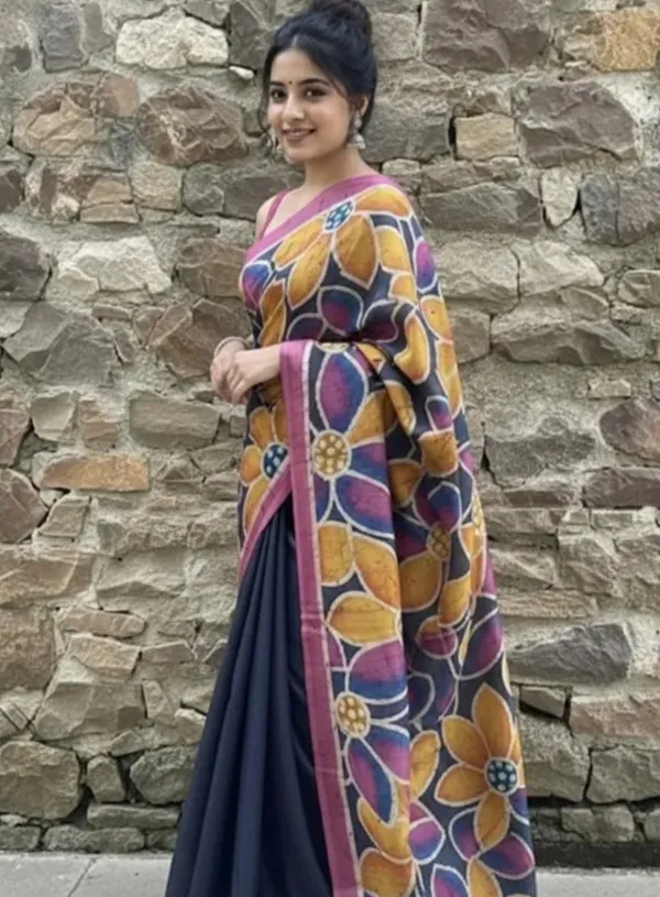 Blue_And_Pink_Pure_Silk_Hand_Batik_Print_Saree_With_Floral_Motif_Half_&_Half