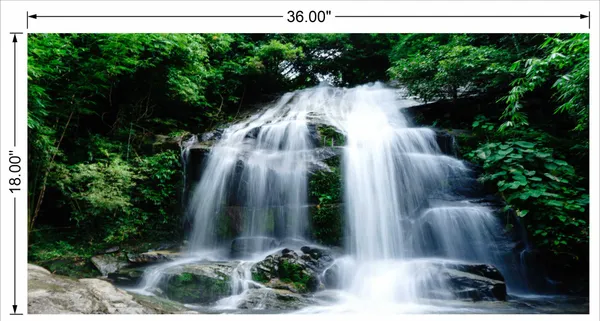 Watterfall_With_Full_White_Water