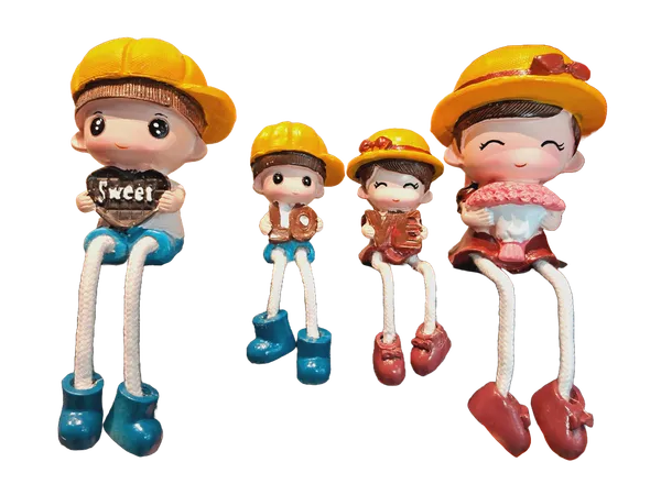 Happy_Family_Statue_Set_Of_4_Yellow_Cap