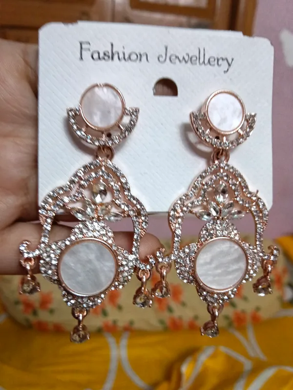 White_Alloy_Chandelier_Earrings_For_Women