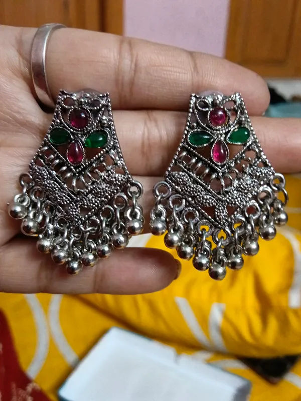 Silver_Alloy_Jhumka_Earrings_For_Women