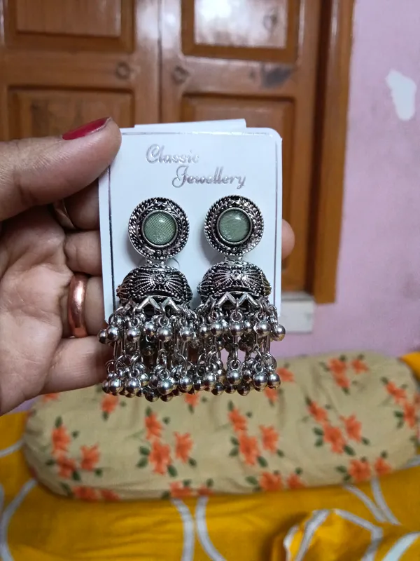 Grey_Alloy_Jhumka_Earrings_For_Women
