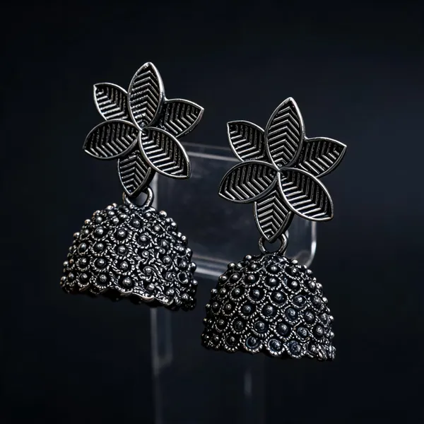 Grey_Alloy_Jhumka_Earrings_For_Women