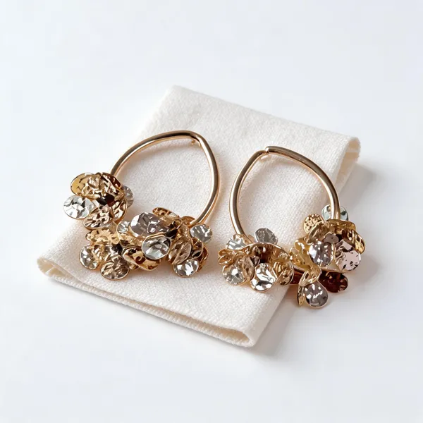 Gold_Alloy_Hoop_Earrings_For_Women