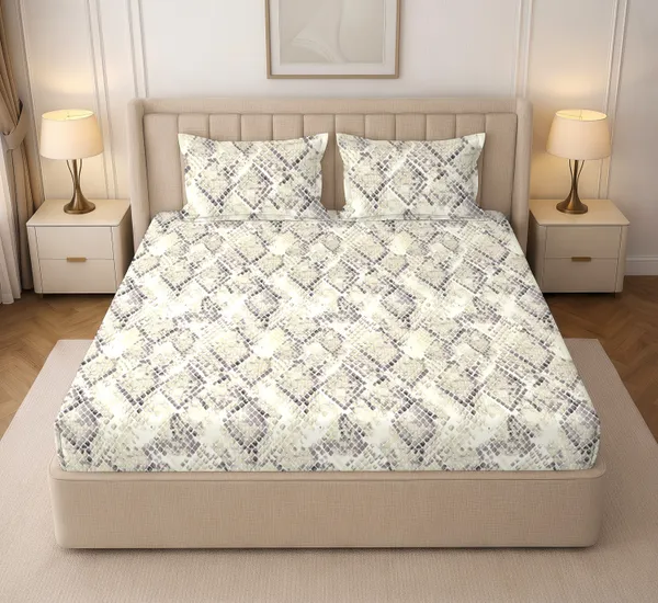 White_Geometric_Print_Fitted_Bedsheet_Set