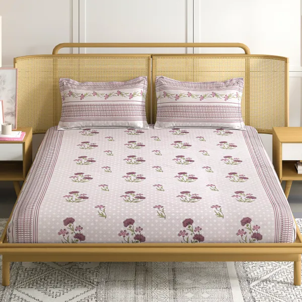 Floral_Print_Double_Bedsheet_Set_With_Two_Pillow_Covers