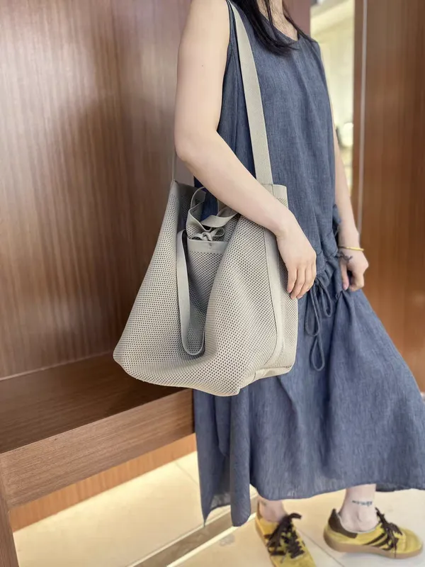 Glomex_Textured_Mesh_Over-The-Shoulder_Tote_Bag