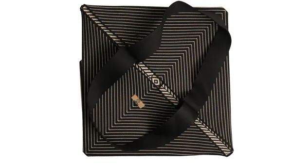 Glomex_Geometric_Chevron_Knit_Tote_Bag
