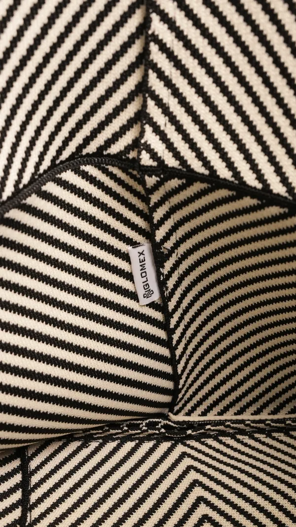 Glomex_Geometric_Chevron_Knit_Tote_Bag