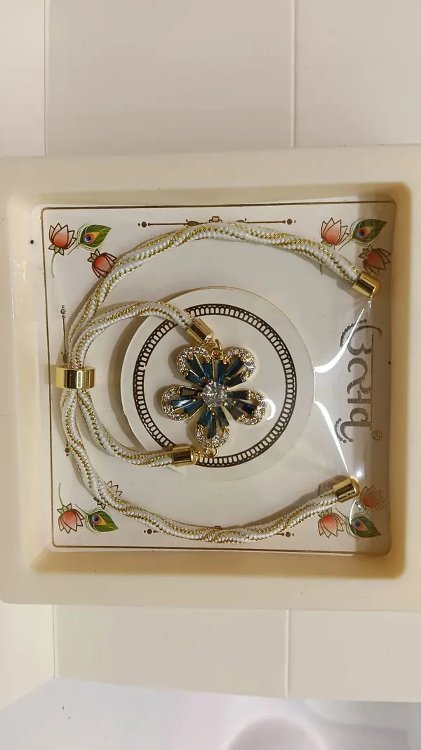 Gold-Tone_White_Cord_Floral_Necklace_for_Women