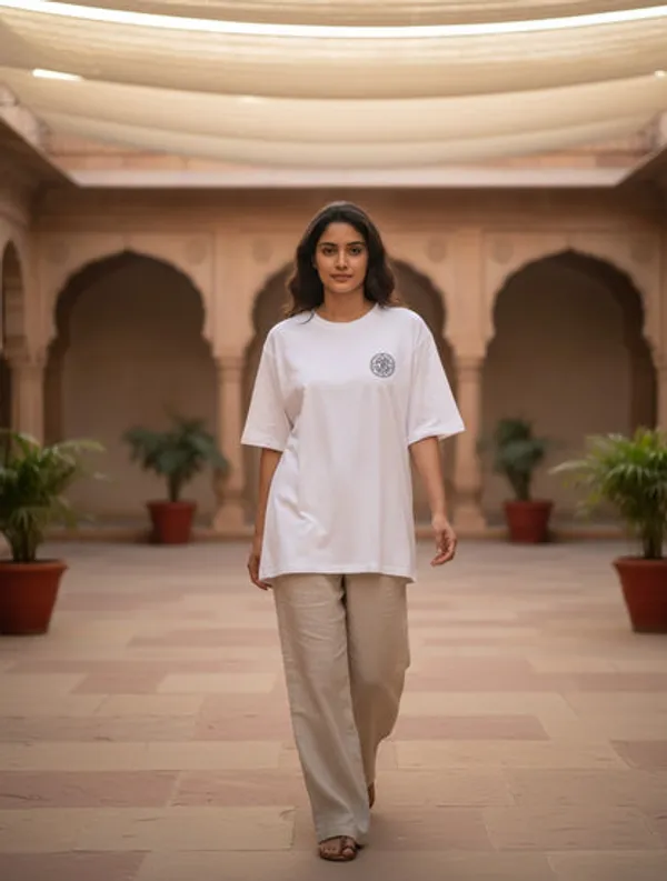 White_Cotton_Oversized_T-Shirt_For_Women