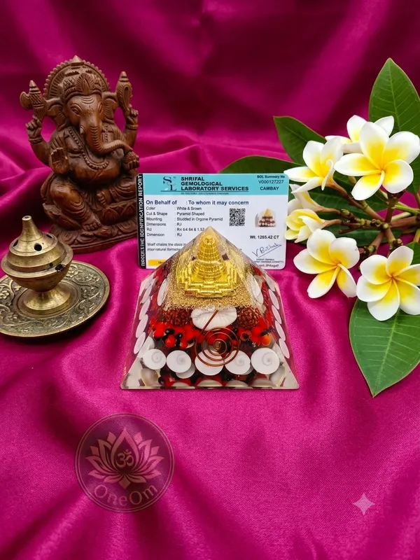 Laxmi_Wealth_Crystal_Vastu_Pyramid