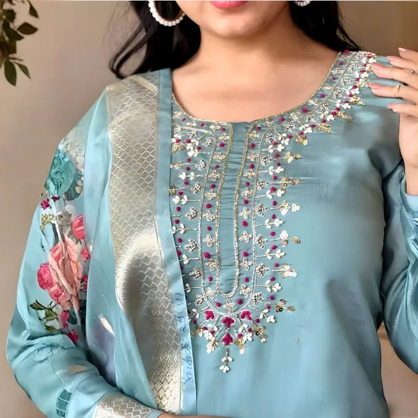 Women_Rayon_Slub_Kurta_Pant_set_with_Digital_Printed_Dupatta