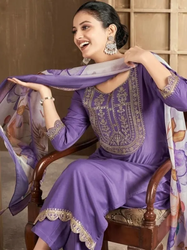 Women_Rayon_Slub_Kurta_Pant_set_with_Digital_Printed_Dupatta