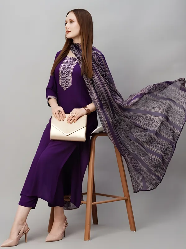 Women_Rayon_Slub_Kurta_Pant_set_with_Digital_Printed_Dupatta