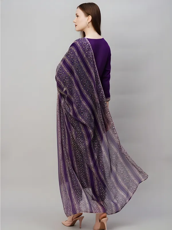 Women_Rayon_Slub_Kurta_Pant_set_with_Digital_Printed_Dupatta
