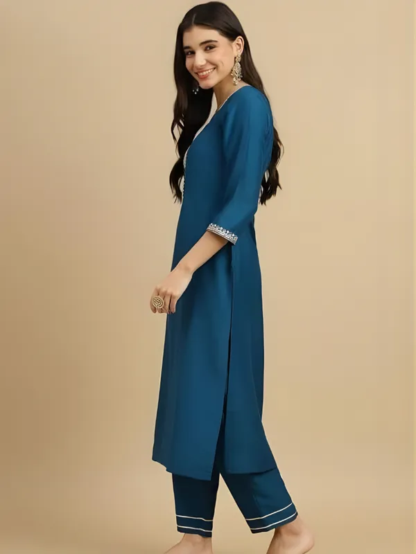Women_Magic_Cotton_Kurta_Pant_set_with_Digital_Printed_Dupatta