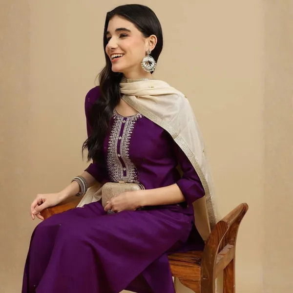 Women_Rayon_Slub_Kurta_Pant_set_with_Digital_Printed_Dupatta