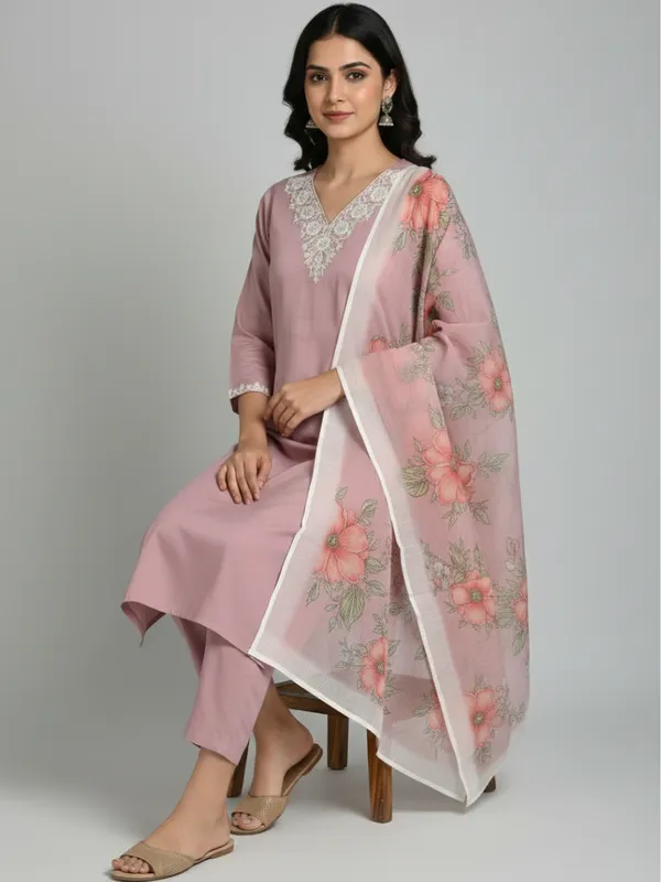 Women_Rayon_Slub_Kurta_Pant_set_with_Digital_Printed_Dupatta