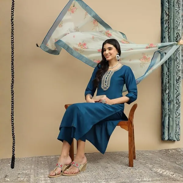 Women_Rayon_Slub_Kurta_Pant_set_with_Digital_Printed_Dupatta
