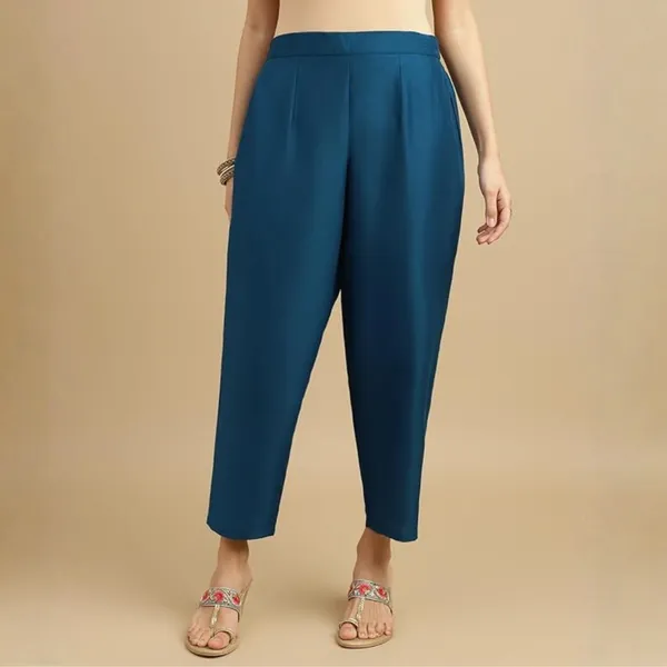 Women_Rayon_Slub_Kurta_Pant_set_with_Digital_Printed_Dupatta
