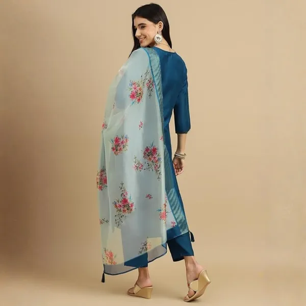 Women_Rayon_Slub_Kurta_Pant_set_with_Digital_Printed_Dupatta
